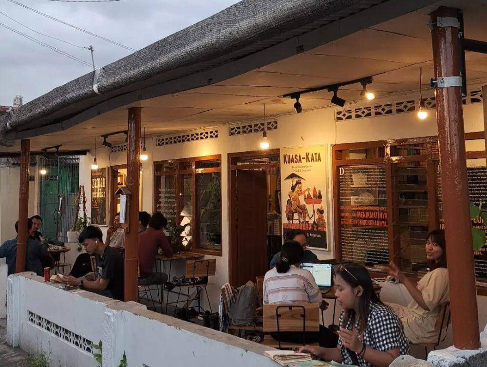 potret suasana di Renaisansi Coffee (instagram.com/renaisansi)