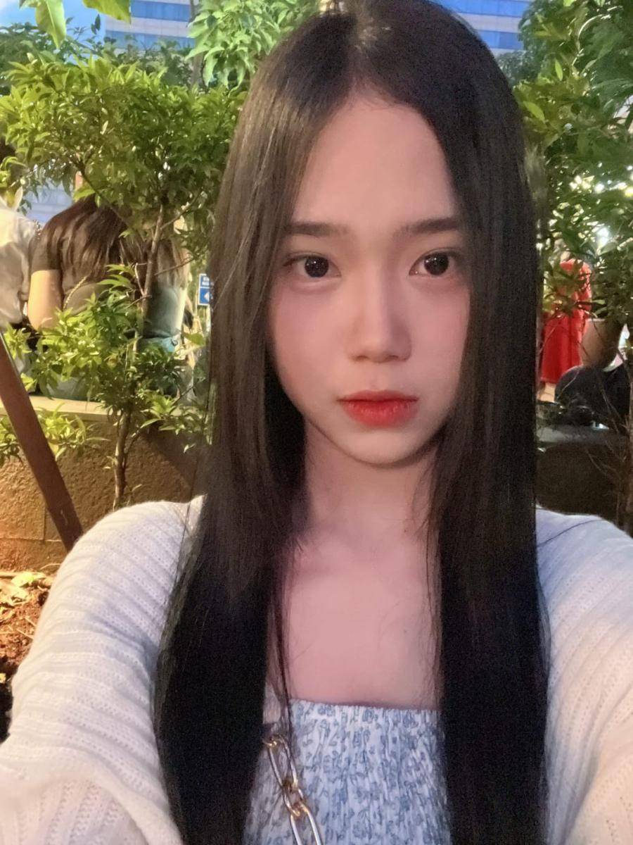 Lana JKT48 (x.com/ar_lanajkt48)