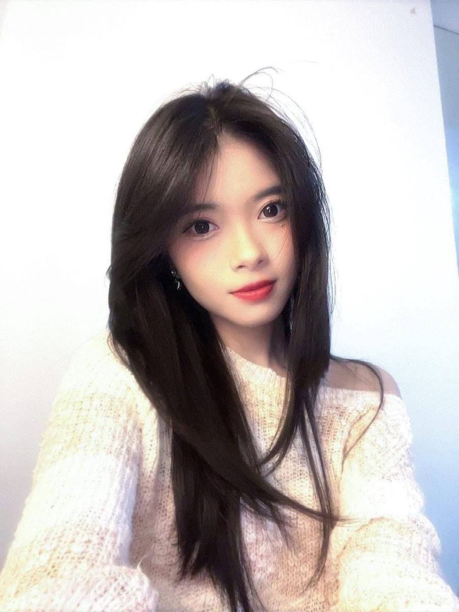 Fiony JKT48 (x.com/a_fionyjkt48)