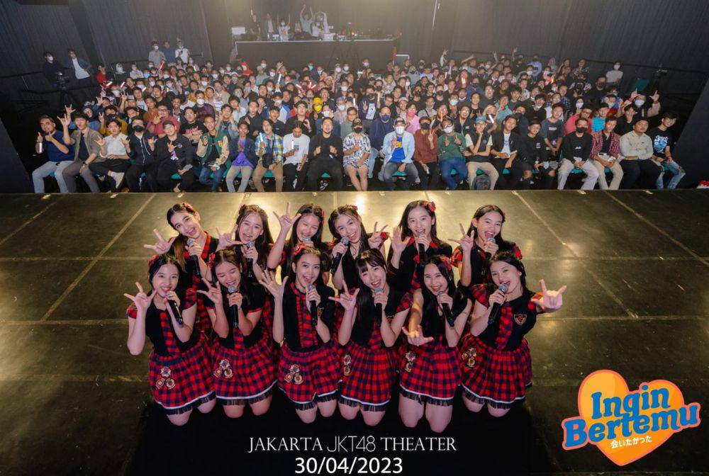 Member JKT48 (x.com/officialjkt48)