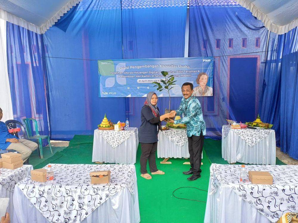 PT Permodalan Nasional Madani  melalui program Pengembangan Kapasitas Usaha (PKU), Jasa Manajemen TJSL (JMT) dan BRI berikan pelatihan pada Hari Bumi yang diperingati pada tanggal 22 April. (Dok. PNM)
