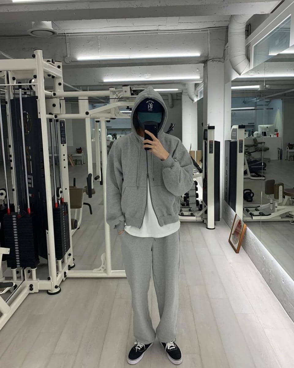 ide mix and match hoodie ala Byeon Woo Seok (instagram.com/byeonwooseok)