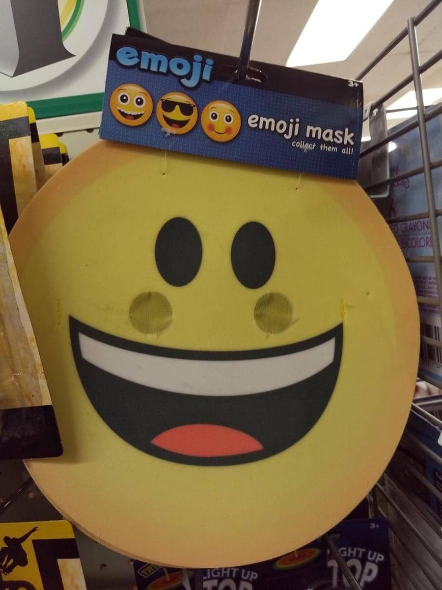 potret objek kocak bentuk emoji (reddit.com/user/ERS_CanadianGamer)