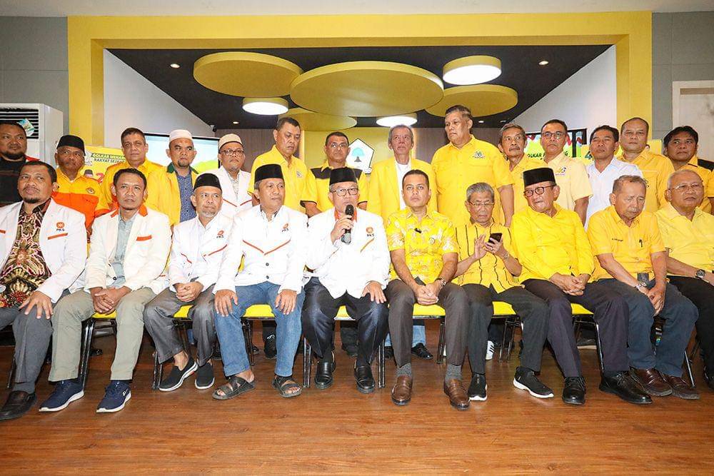 Pengurus DPW PKS Sumut bersilaturahmi ke kantor DPD Partai Golkar Sumut, Selasa (7/5/2024). (Dok. IDN Times)