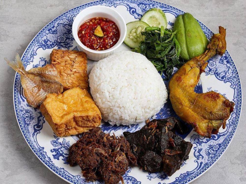 nasi tempong (instagram.com/nasitempongciktan)