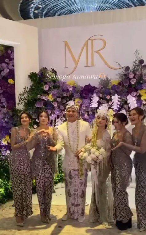 bridesmaid Mahalini (Instagram.com/aaliyahmassaid)