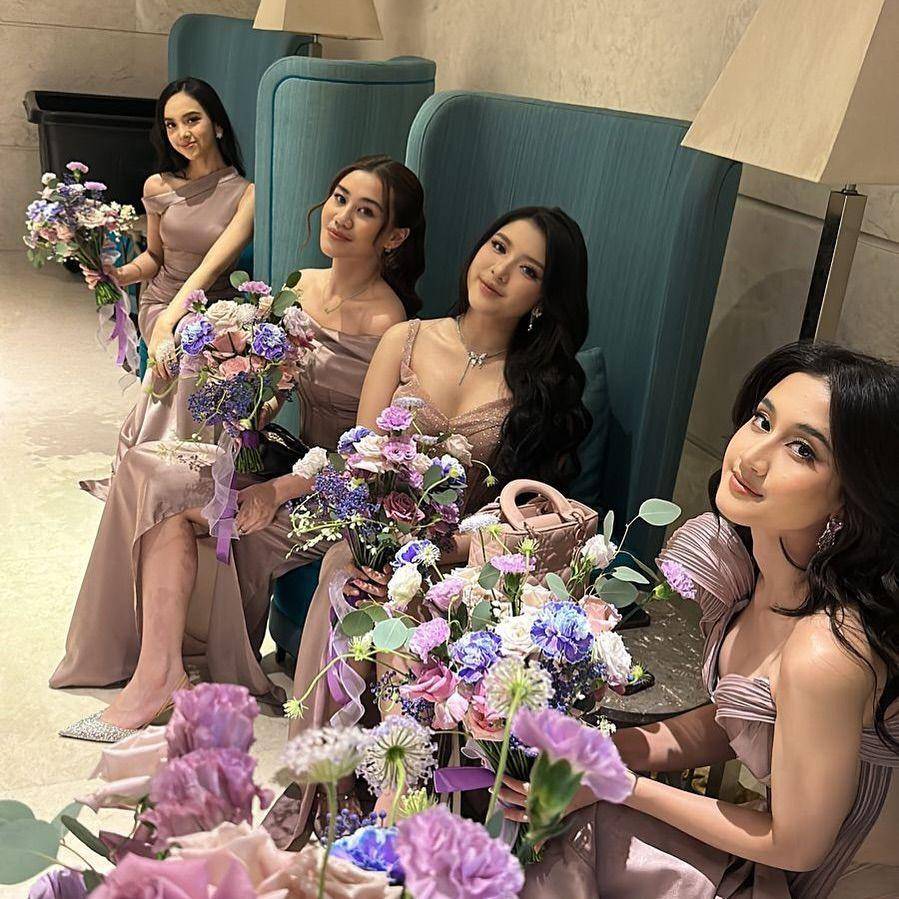 Bridesmaids Mahalini Raharja. (Instagram.com/fanbaseindonesianidol)