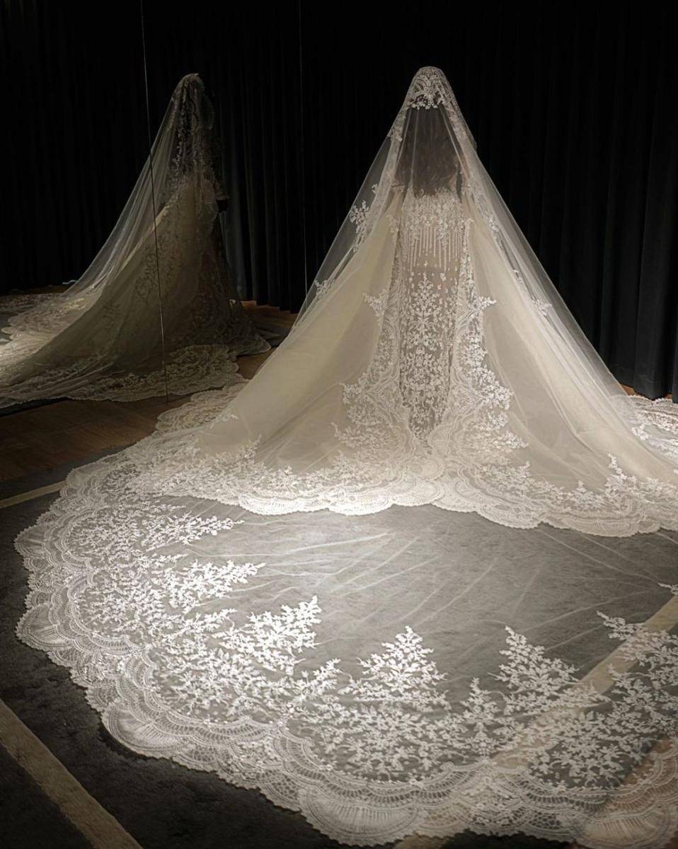 Bridal robe Mahalini Raharja. (Instagram.com/monicaivena)