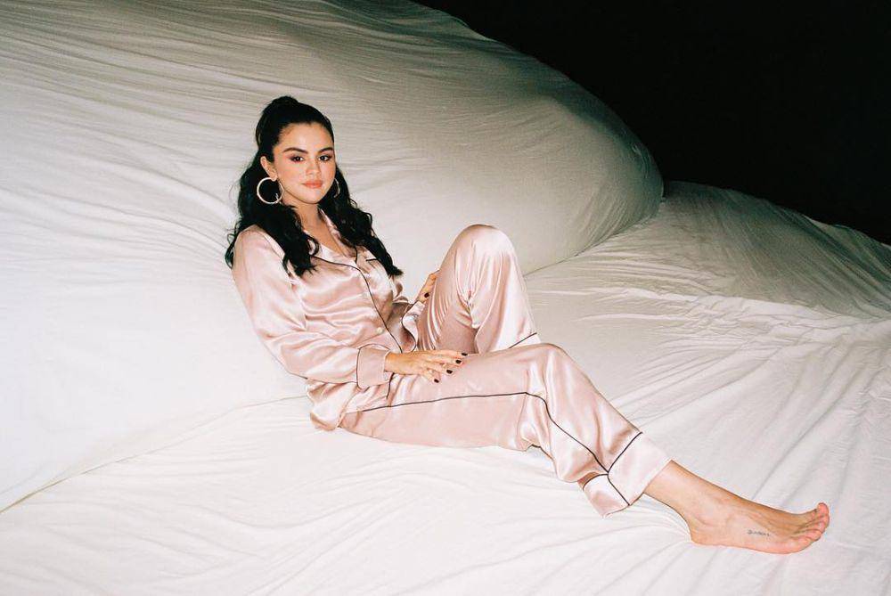 Selena Gomez (instagram.com/selenagomez)