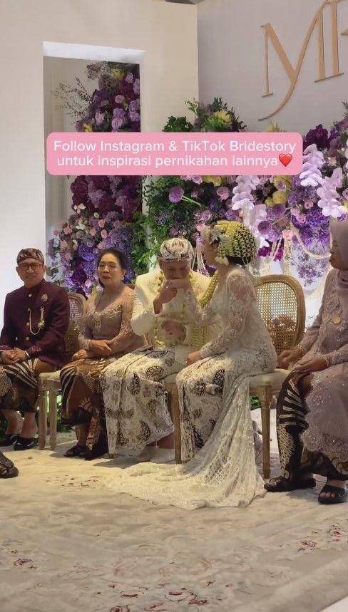 keluarga Mahalini saat akad (Instagram.com/thebridestory)