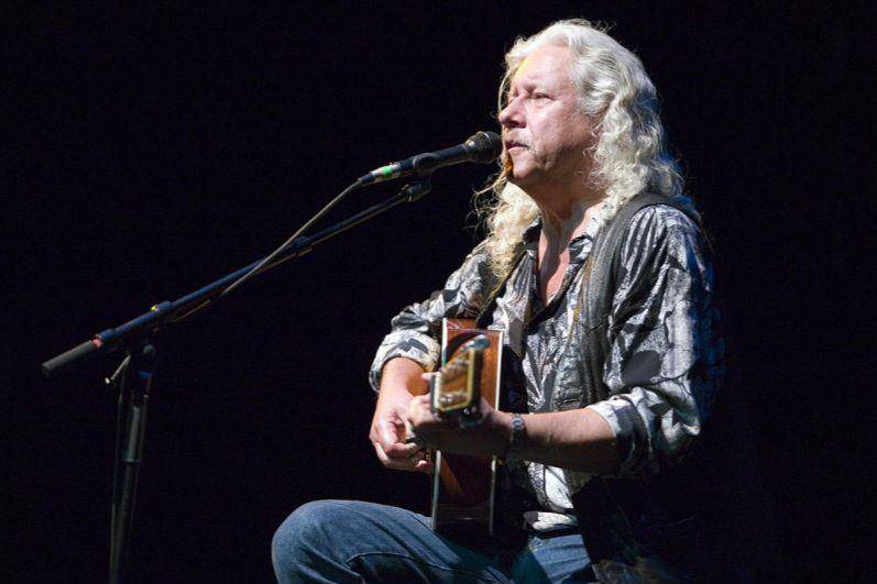 potret Arlo Guthrie (commons.wikimedia.org/Shelka04)