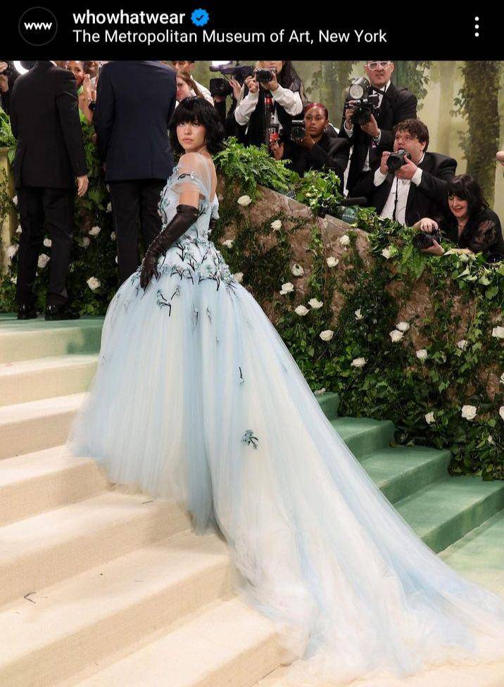 potret Sydney Sweeney di Met Gala 2024 (instagram.com/whowhatwear)