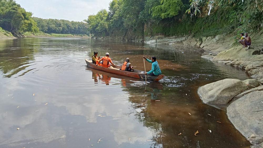 Hanyut di Bengawan Solo Ngawi, Wanita Ini Selamat Tersangkut Akar