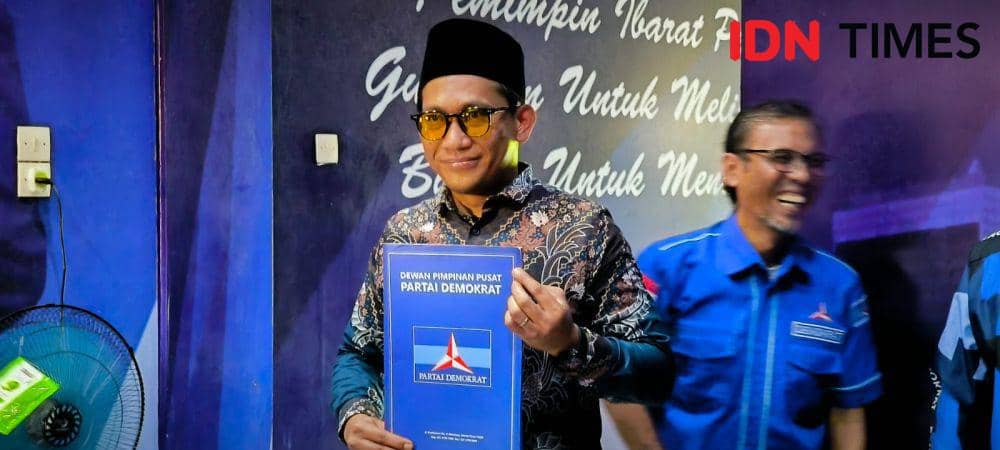 Hasanul Jihadi mendaftar ke partai Demokrat sebagai bakal calon Wali Kota Binjai (IDN Times/ Bambang Suhandoko)