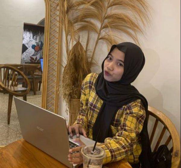 Tri Maulina, Mahasiswa Uiversitas Lambung Mangkurat Banjarmasin.