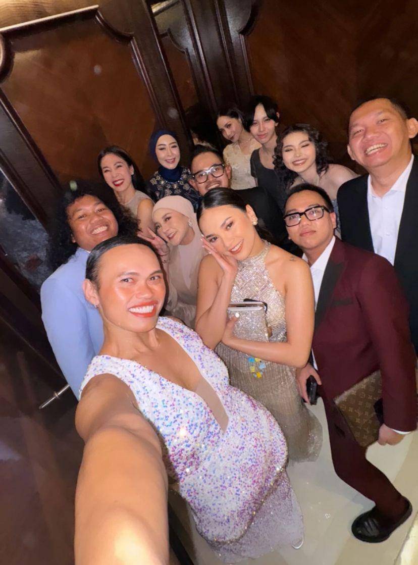 potret artis hadiri resepsi pernikahan Rizky Febian dan Mahalini (Instagram.com/wanda_haraa)