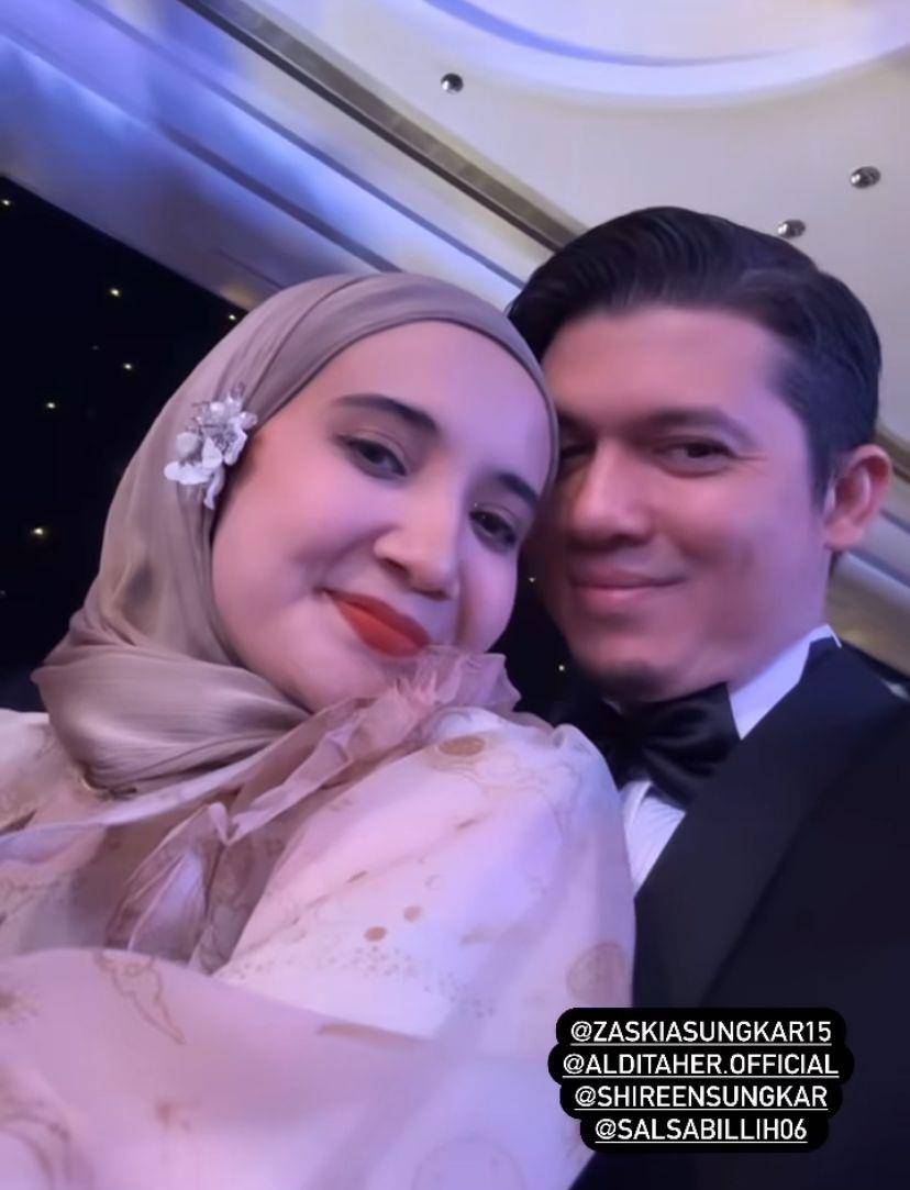 potret artis hadiri resepsi pernikahan Rizky Febian dan Mahalini (Instagram.com/irwansyah_15)