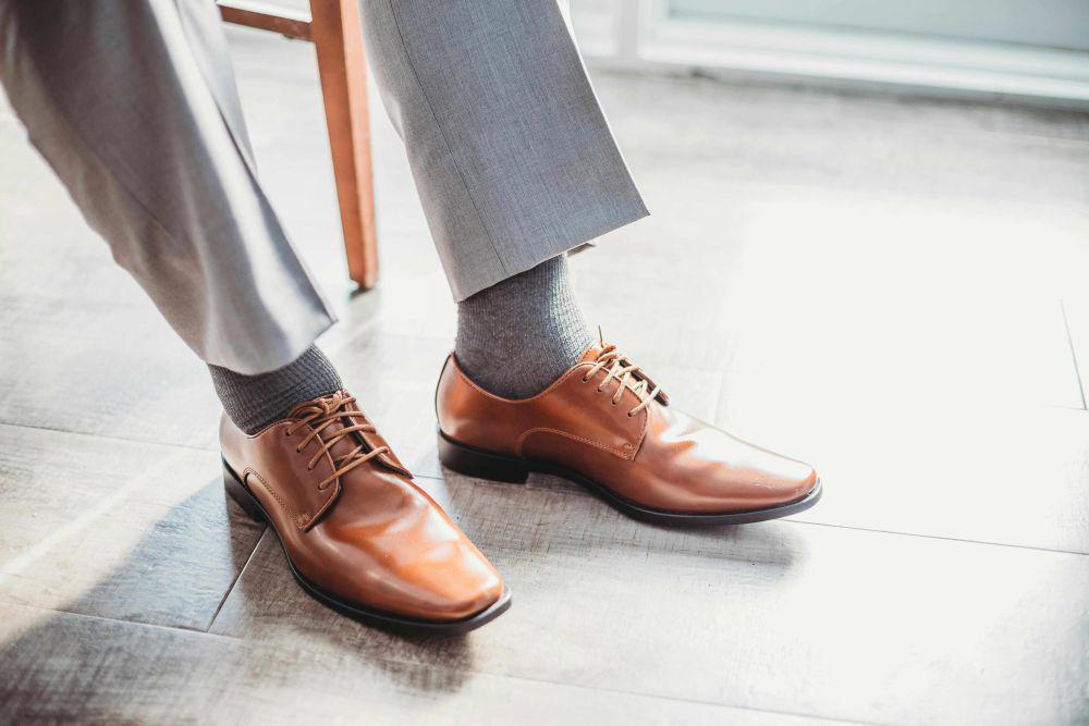 4 Tips Memilih Kaus Kaki Cowok untuk Kerja di Kantor Formal