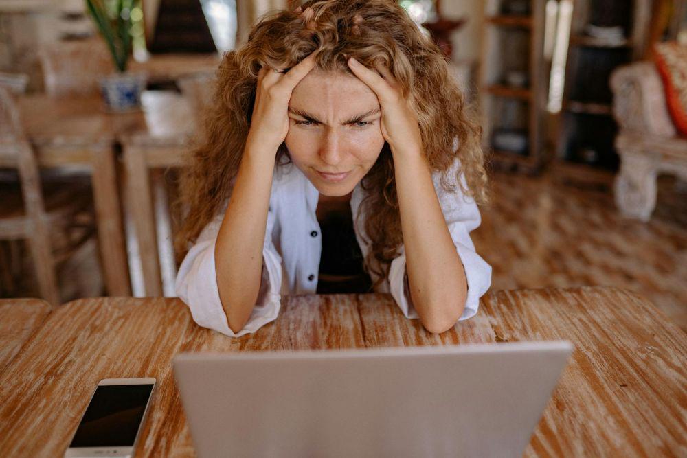 5 Kebiasaan Buruk saat Bekerja Ini Bisa Bikin Lemah Mental, Hati-hati!