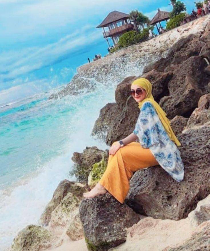 Santyka Fauziah (instagram.com/santykafauziah)