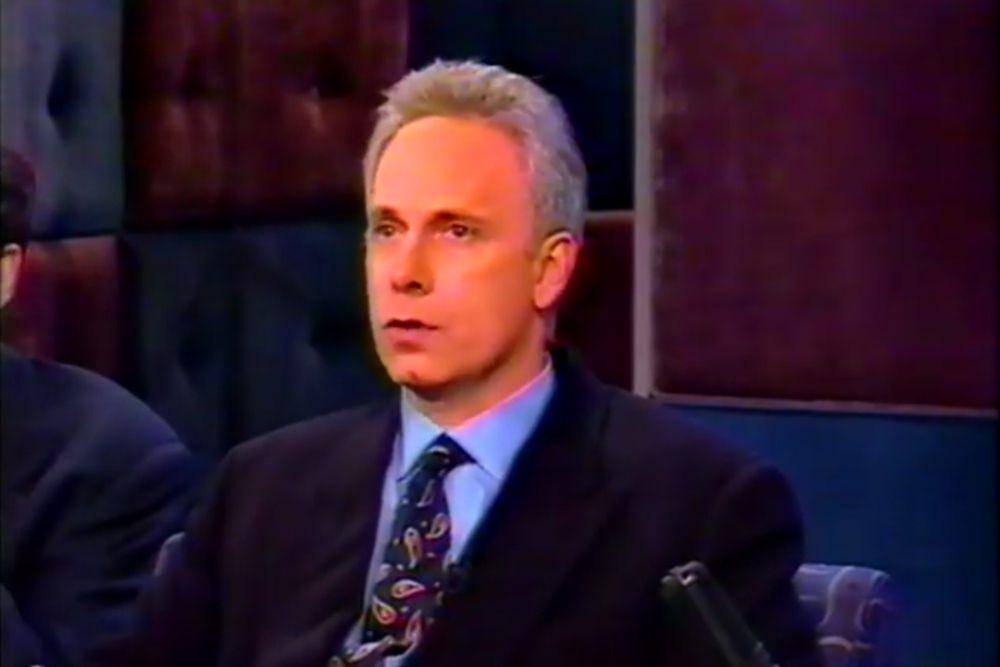 Conan O'Brian mewawancarai Christopher Guest pada 21 Februari 1997 dalam acara Late Night with Conan O'Brien. (youtube.com/Late Night With Conan O'Brien)