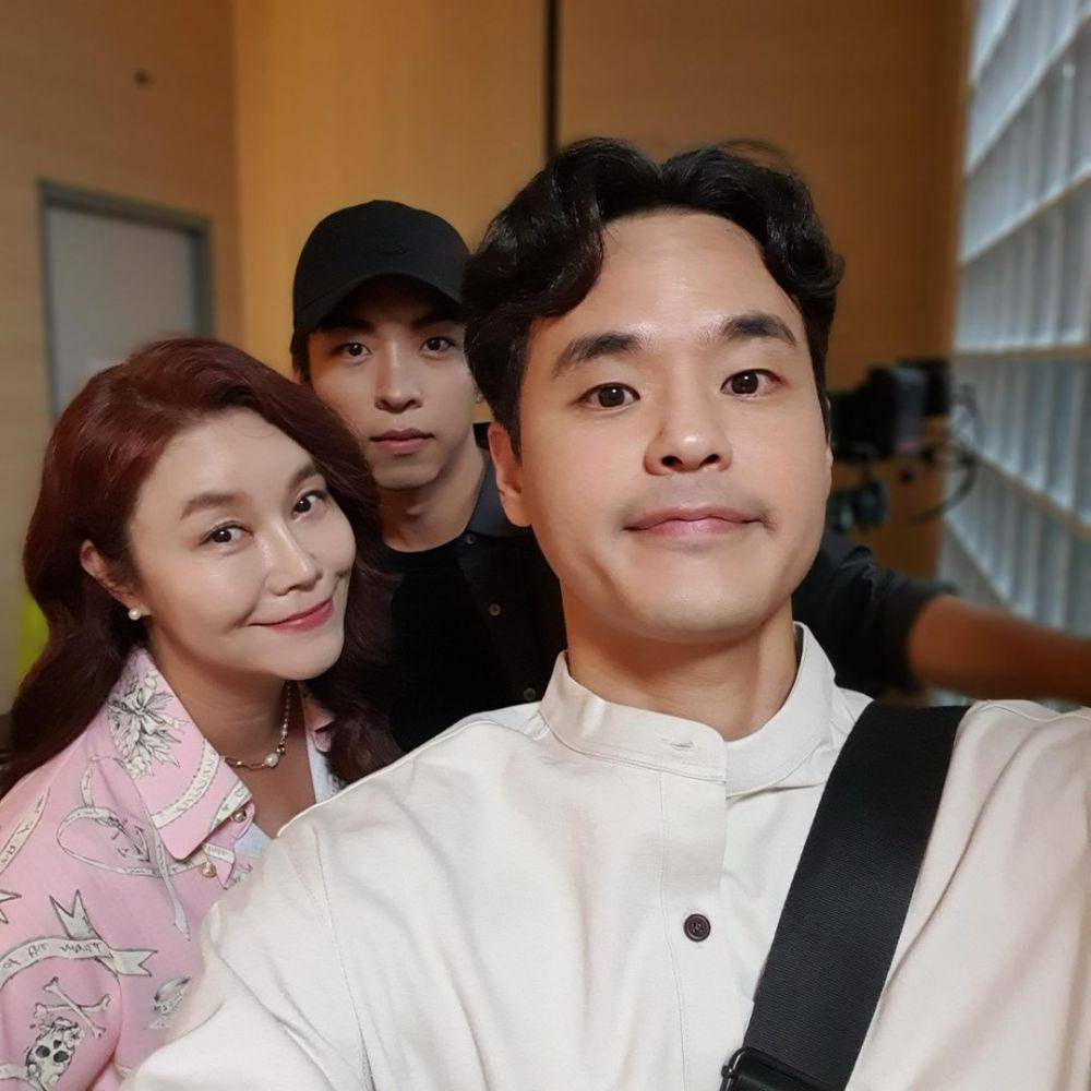 potret di balik layar drama Franky Speaking (instagram.com/joojong_)