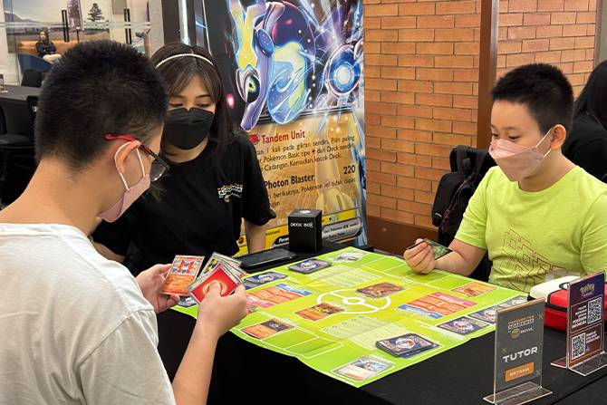 trading card game Pokemon (flying-pikachu.com)