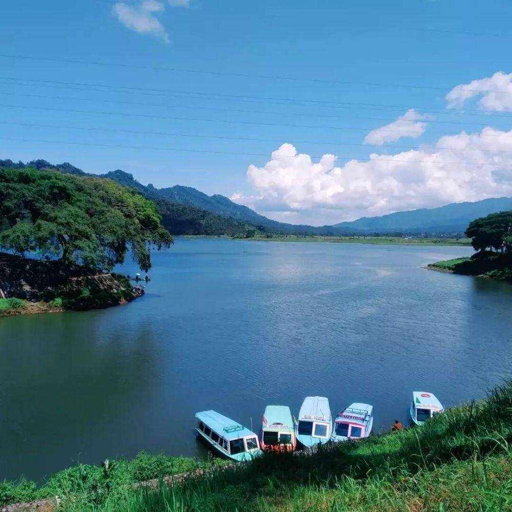 potret perahu wisata di Waduk Selorejo (instagram.com/dianagustina68)