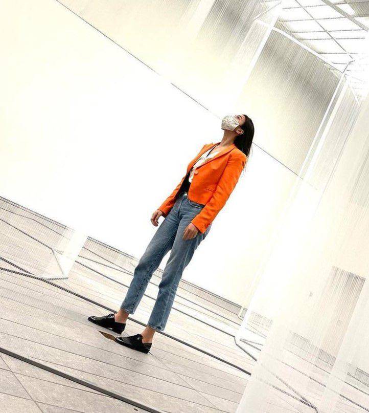 gaya smart casual Raline Shah (instagram.com/ralineshah)