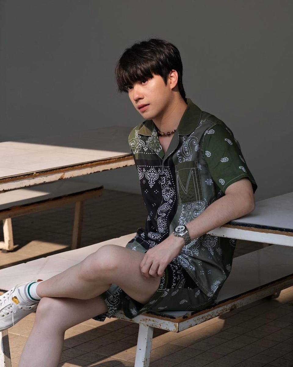 potret padu padan short pants ala Tee Jaruji (instagram.com/tee_jaruji)