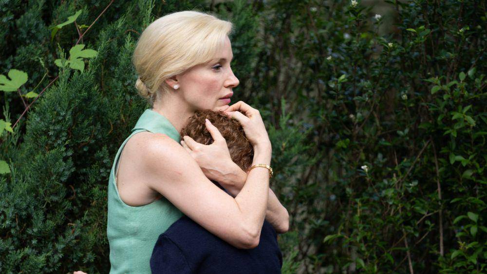 cuplikan film Mothers' Instinct (dok. Versus Production/Mothers' Instinct)