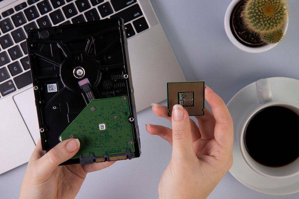 Ilsutrasi processor (freepik.com)