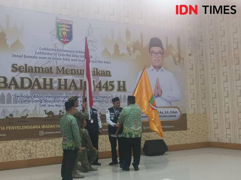 Pelepasan jemah haji Lampung 1445 H/2024 M. (IDN Times/Tama Yudha Wiguna).