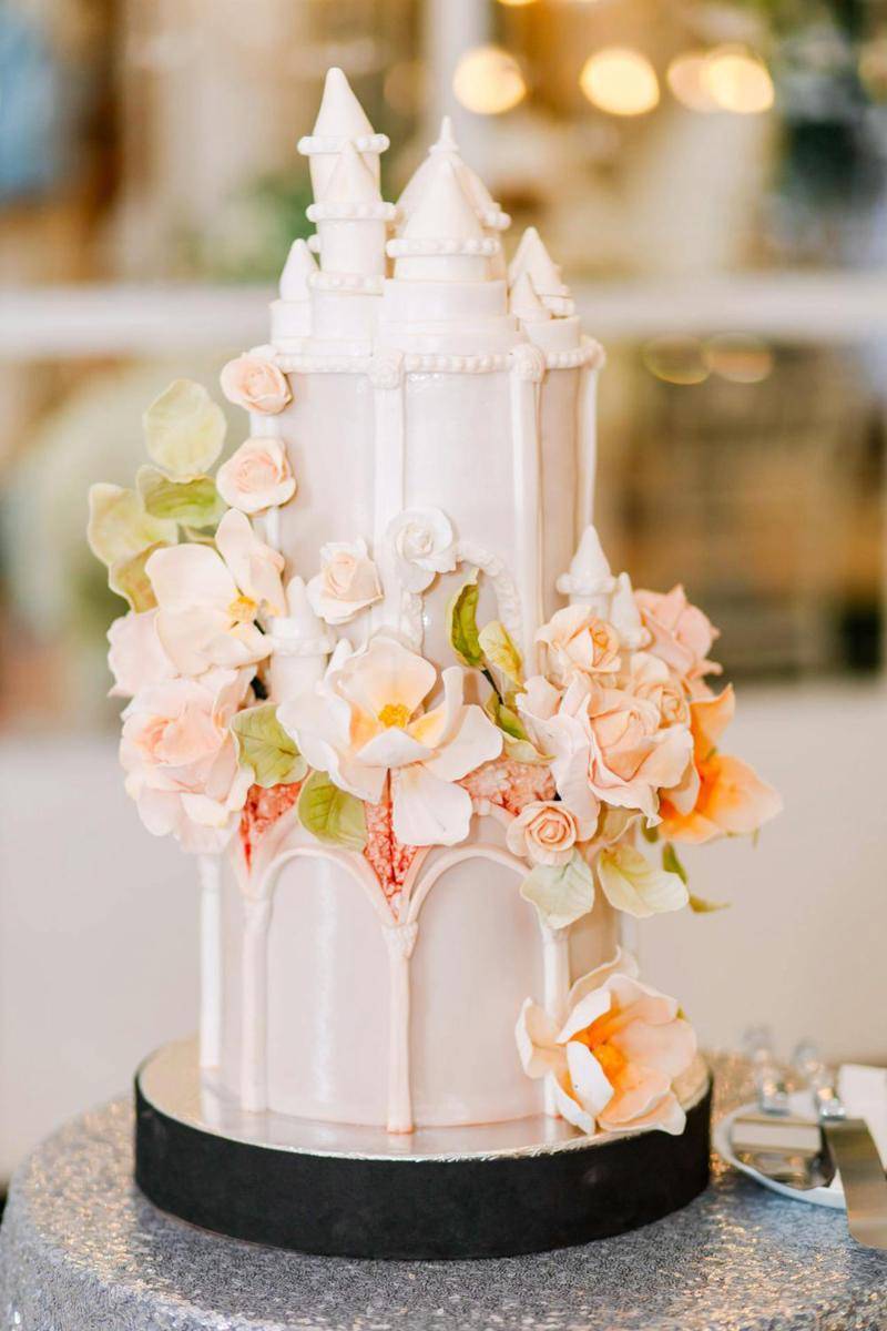 Foto wedding cake (pexels.com/Haifa Aida Termizi)