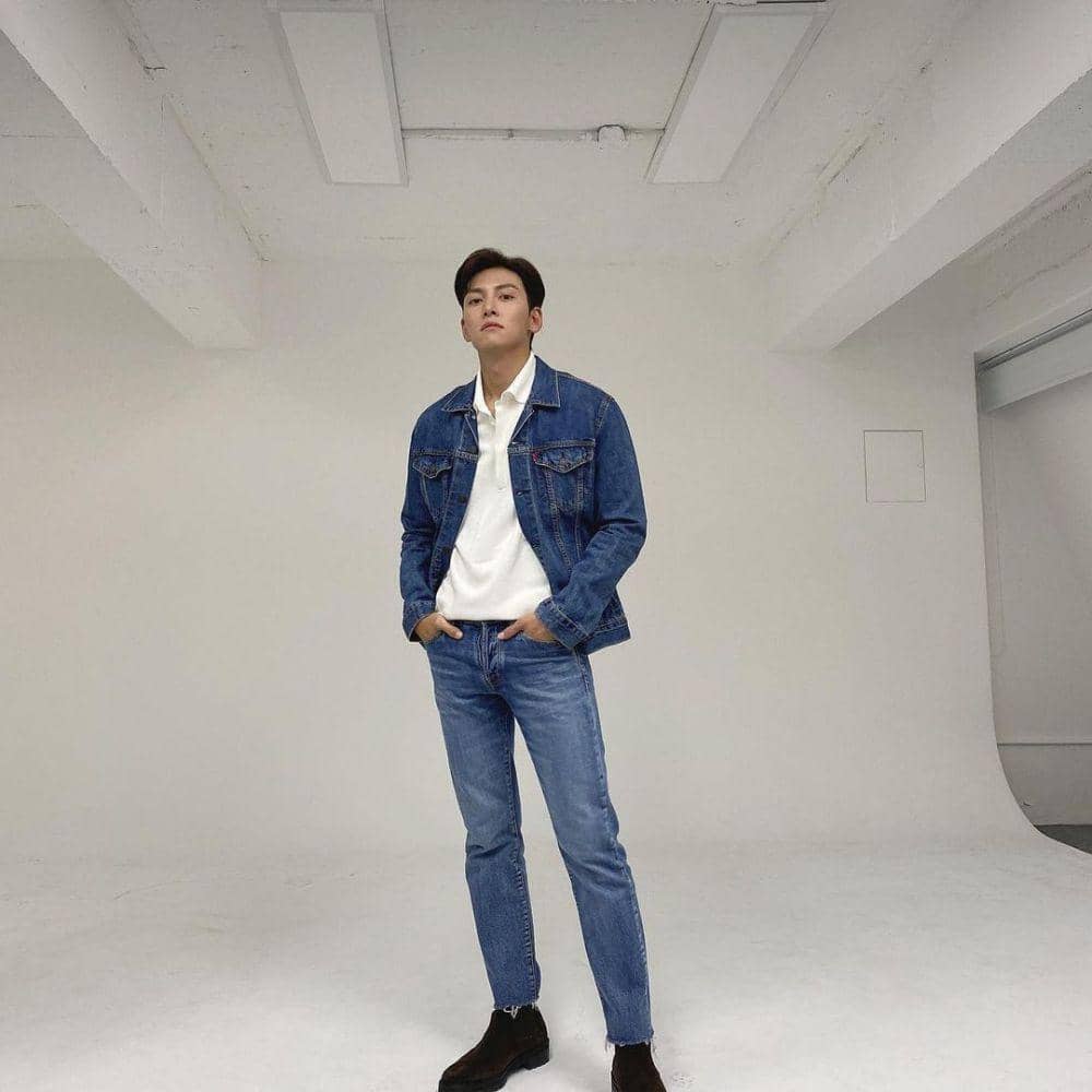 outfit smart casual ala Ji Chang Wook (instagram.com/jichangwook)
