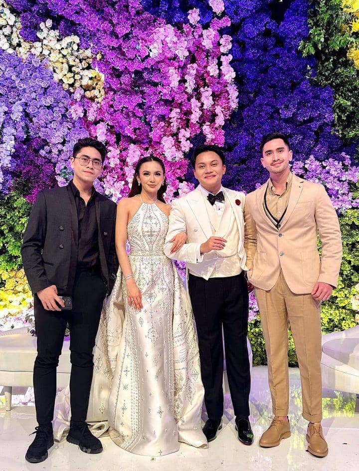 Gaya Tamu Pria di Resepsi Pernikahan Rizky Febian dan Mahalini (Instagram.com/bramastavrl)