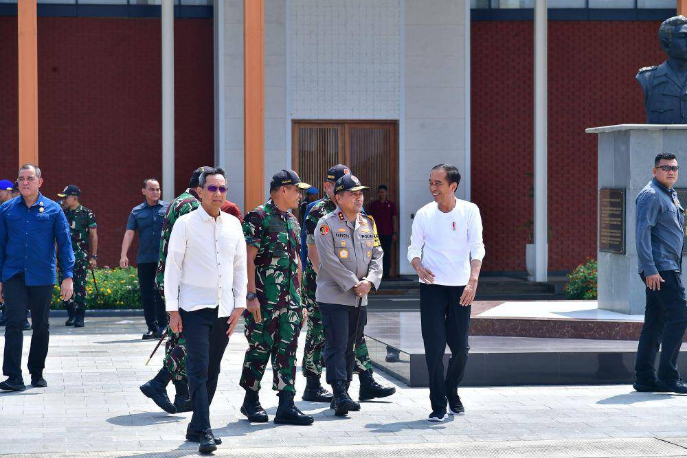 Presiden Jokowi berangkat kunjungan kerja ke Sulawesi Tenggara (dok. Sekretariat Presiden)