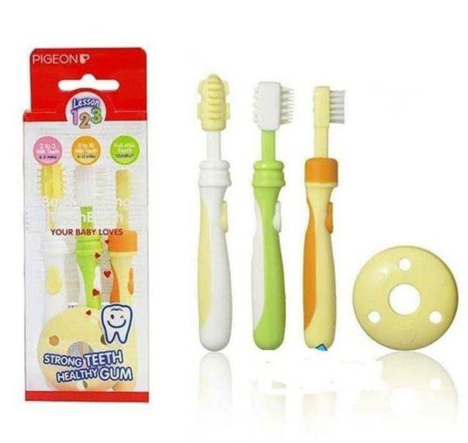 Pigeon Training Toothbrush Set (tokopedia.com/denok-2)