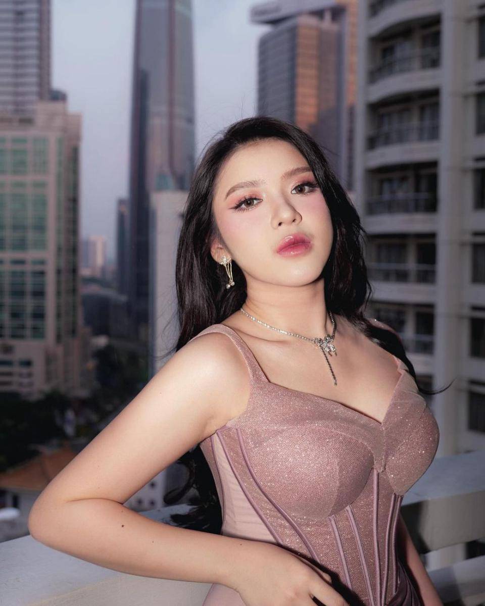 potret Tiara Andini jadi bridesmaid Mahalini (instagram.com/tiaraandini)
