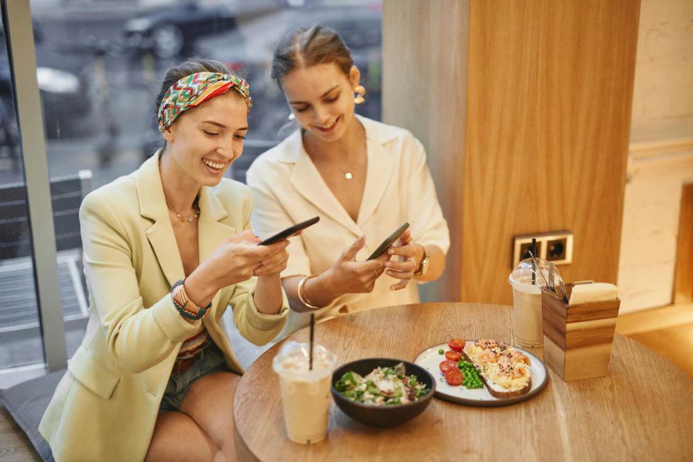 6 Rekomendasi Kegiatan Kuliner Bareng Sahabat yang Gak Ganggu Dietmu