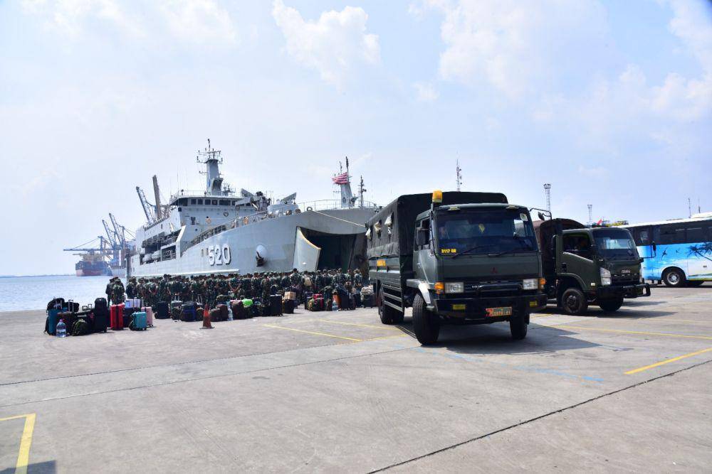 Kendaraan rantis lapis baja dan alutsista yang dikerahkan untuk pengamanan KTT World Water Forum (WWF) di Bali. (Dokumentasi Puspen TNI)
