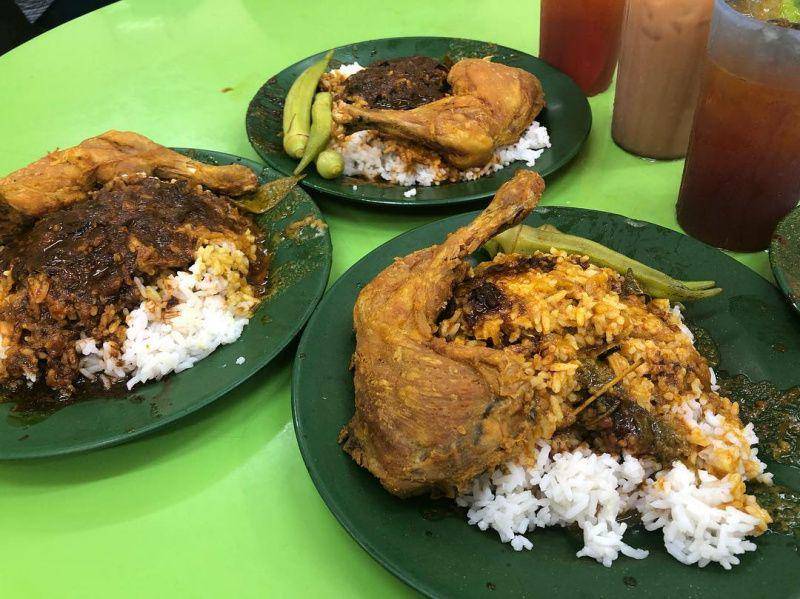 gambar nasi kandar Deen Jelutong (instagram.com/masturah_abhalim)
