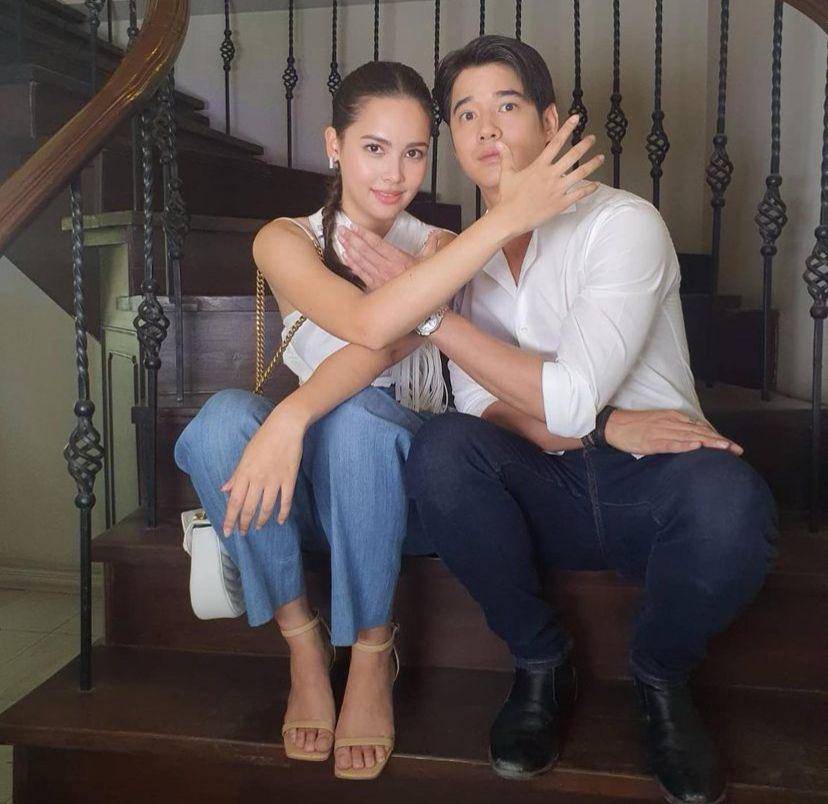 potret akrab Yaya Urassaya dan Mario Maurer (instagram.com/urassayas)