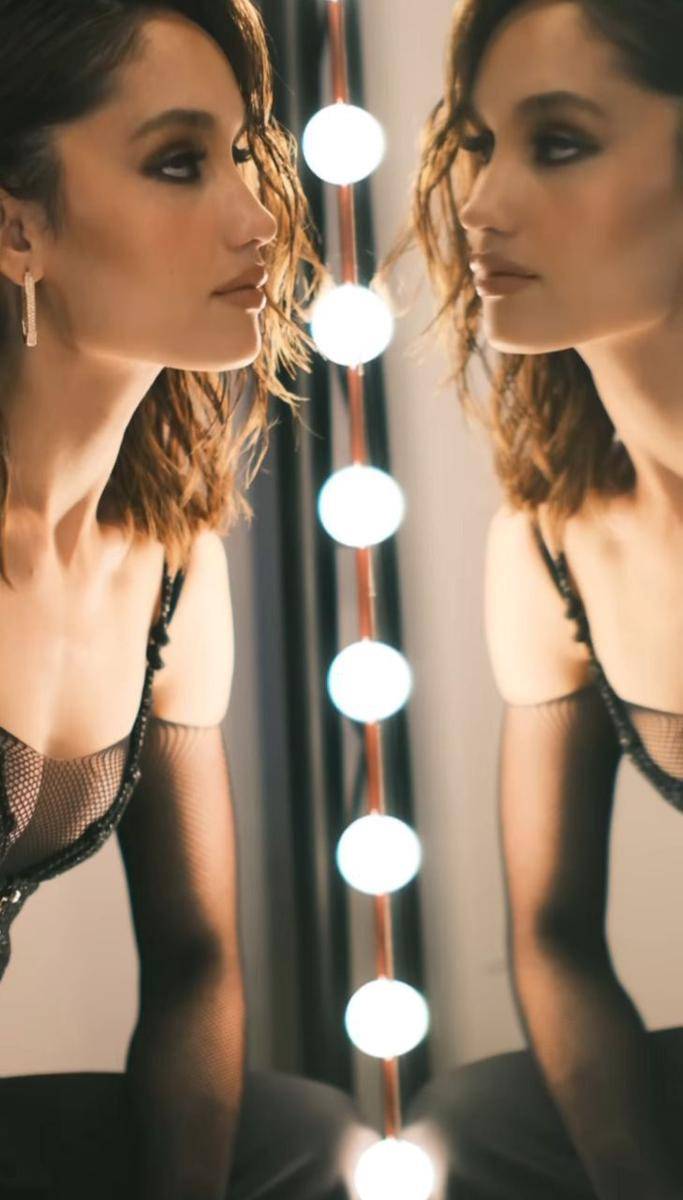 potret Cinta Laura Kiehl (instagram.com/claurakiehl)