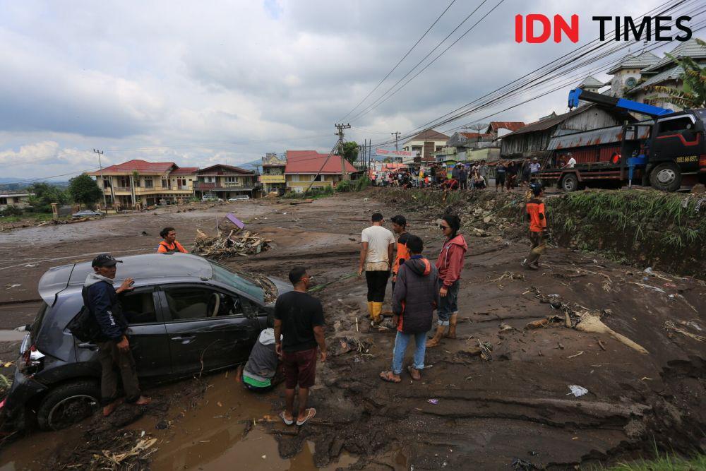12 Orang Tewas karena Banjir Lahar Dingin Gunung Marapi Sumbar