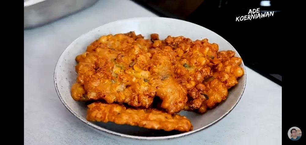 Resep Perkedel Jagung Udang, Pedas Lebih Nikmat