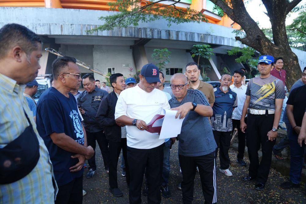 Peninjauan lokasi pembangunan Stadion Sudiang di Makassar, Minggu (12/5/2024)/Humas Pemprov Sulsel