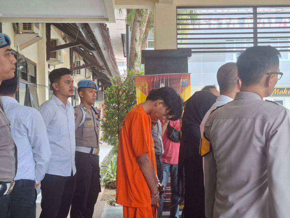 Konferensi pers kasus pencurian diikuti pembunuhan kepada mahasiswi di Malang. (IDN Times/Rizal Adhi Pratama)
