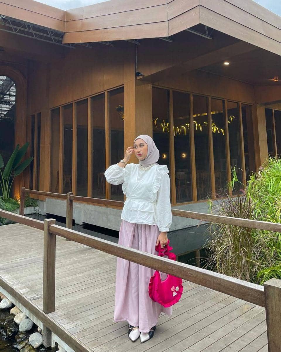 Risa Larasati (instagram.com/fachrisaa_)