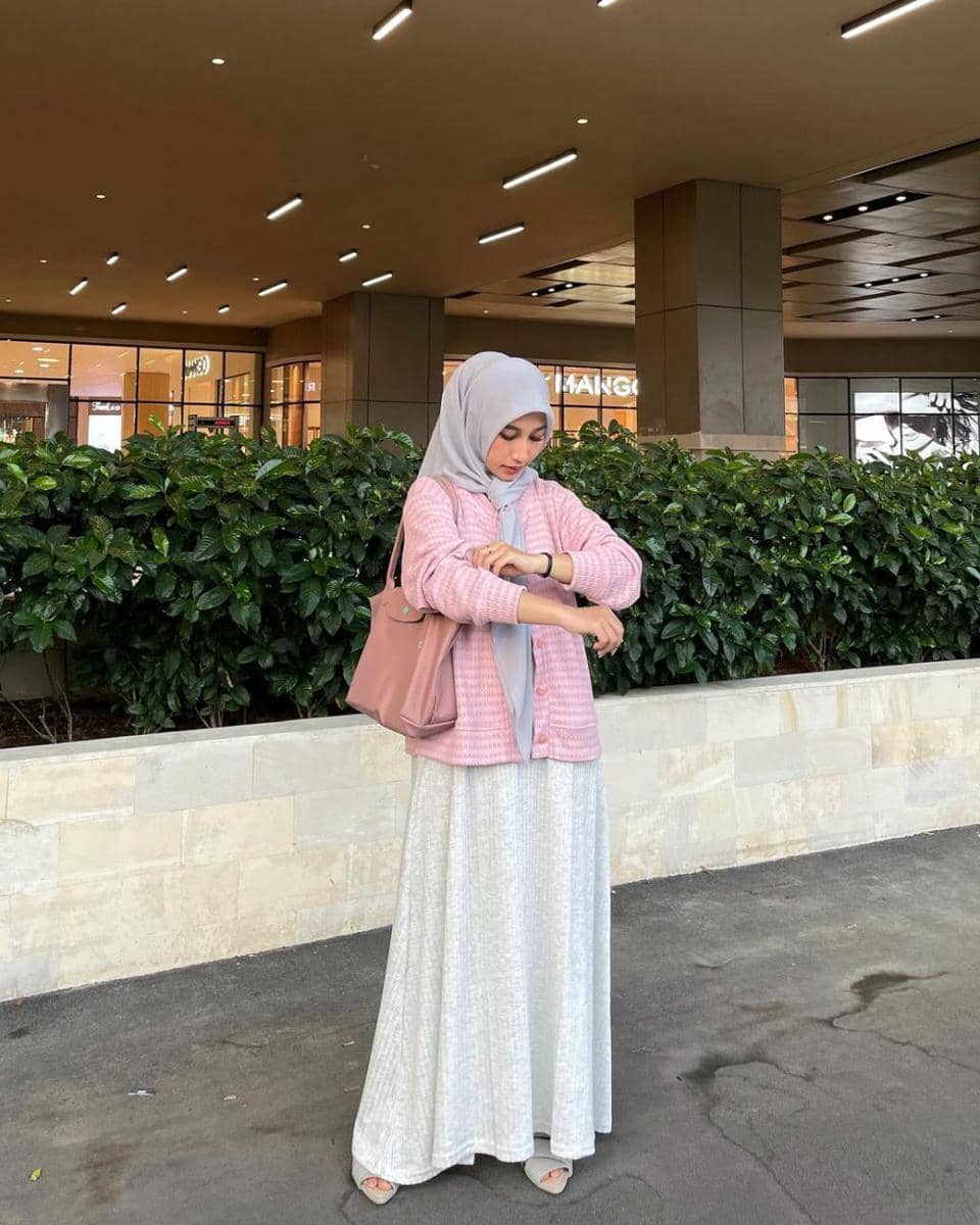 Risa Larasati (instagram.com/fachrisaa_)